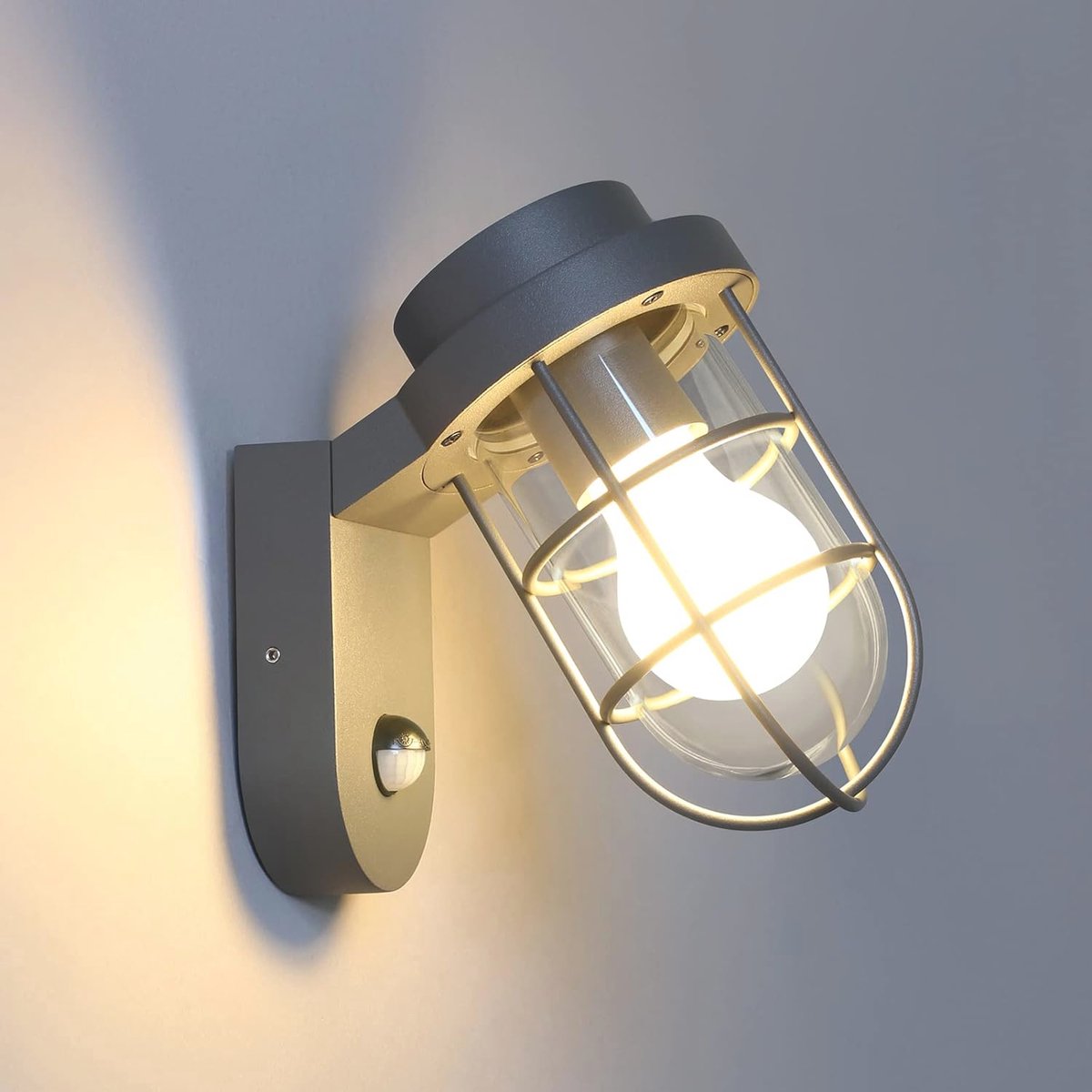 Buitenwandlamp met Bewegingssensor en E27-aansluiting - Waterdichte Tuinverlichting in Lantaarnstijl