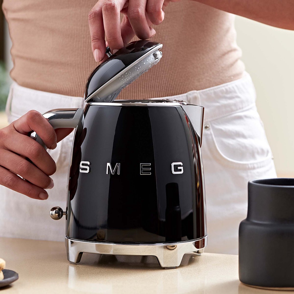 SMEG KLF05BLEU - Waterkoker - Zwart - 800 ml - mini — afbeelding 6
