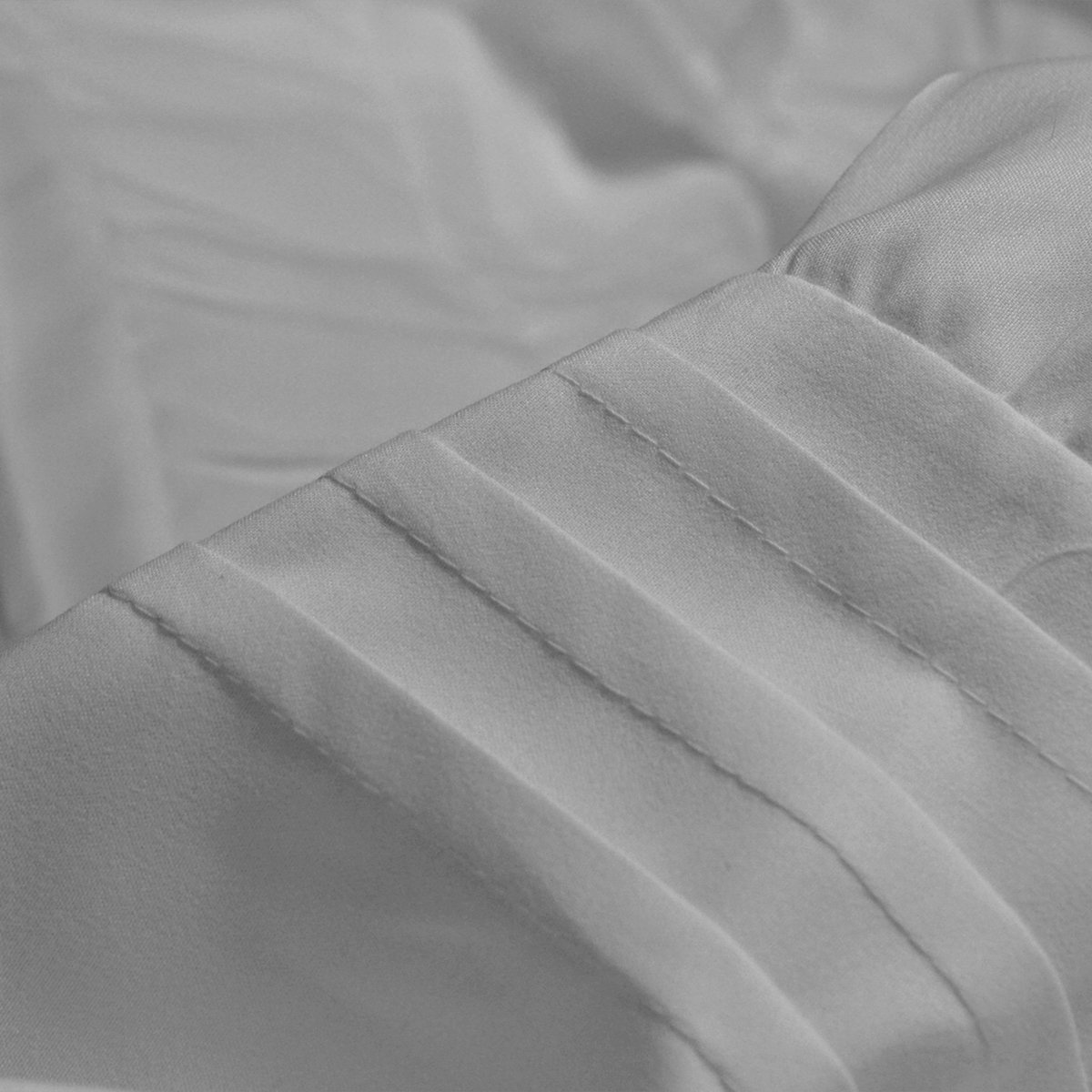 Zydante Dekbedovertrek - Hotel Home Collection - – Microlinnen – Luxe Hotel Look – Ademend en Vochtregulerend – Comfortabel Beddengoed - Plymouth - Zilver Grijs / 200x200