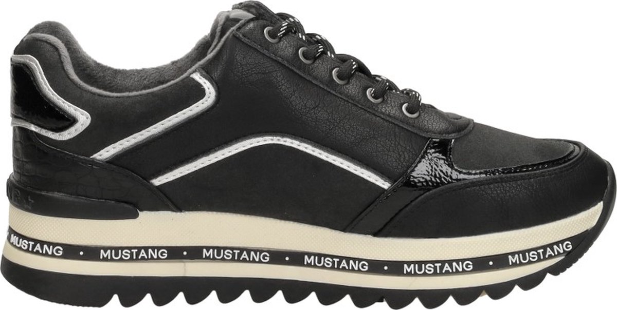 Mustang Sneakers Laag Sneakers Laag zwart Maat 43 bol