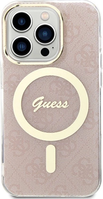 Coque Guess rose avec motif dentelle, logo Guess et compatibilité MagSafe.