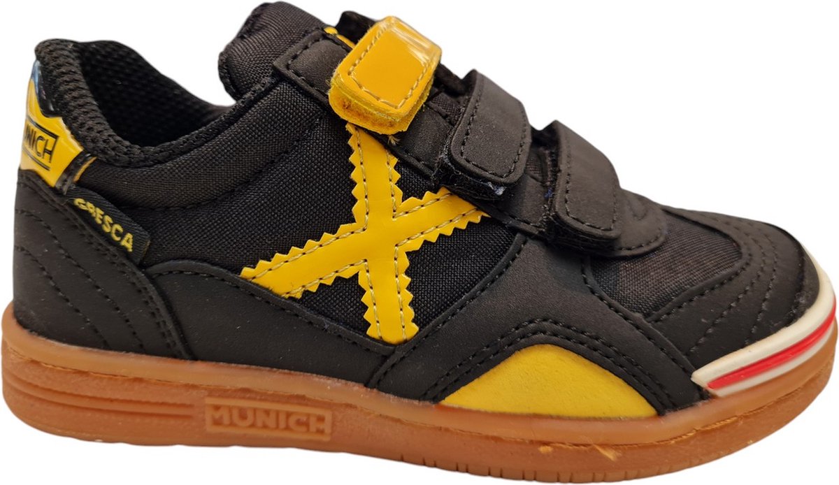 Munich 1508606 Black Yellow Jongens Sneakers - Zwart - 31