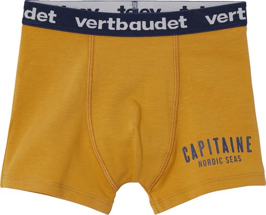Boxer garçon ocre avec inscription "CAPITAINE NORDIC SEAS" en bleu marine. Ceinture bleu marine avec logo "vertbaudet".