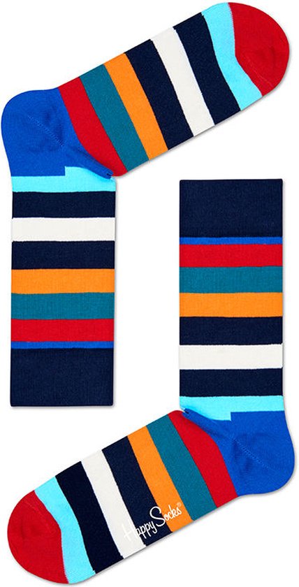 Donkerblauwe sokken met veelkleurige horizontale strepen en rode en lichtblauwe boorden.