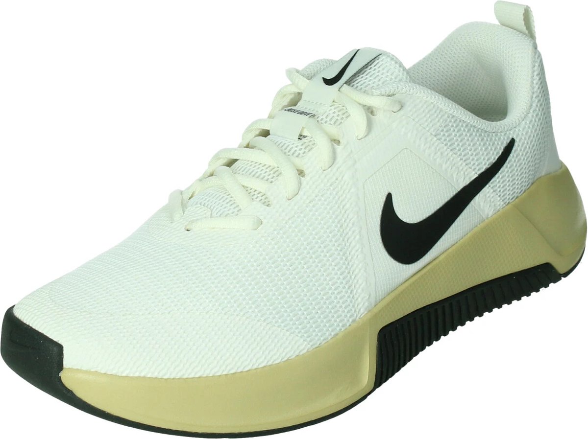 Nike MC Trainer 3 Fitness schoen Heren Wit