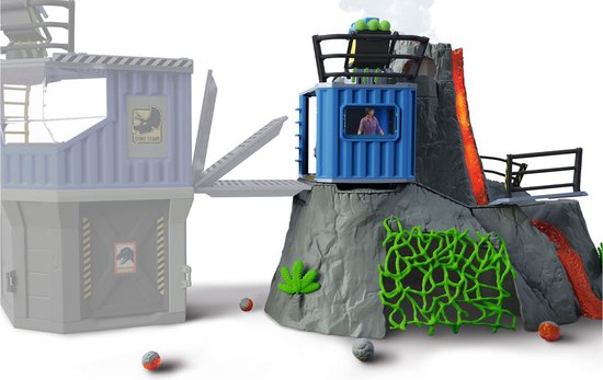 Speelgoed vulkaan met kraan, brug, containerhut met figuur en klimop.