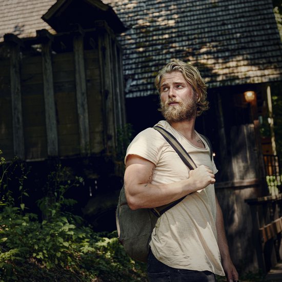 Fortis | Bague en acier Damas et en titane bleu à double cannelure - 7 mm