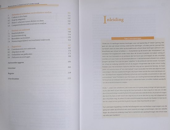 Pagina uit een boek met een inhoudsopgave links en een tekstblok getiteld 'Inleiding' rechts.