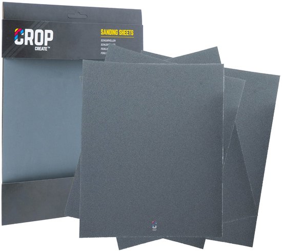 Verpakking met vier grijze schuurvellen van CROP, 230x280mm. "SANDING SHEETS" tekst.