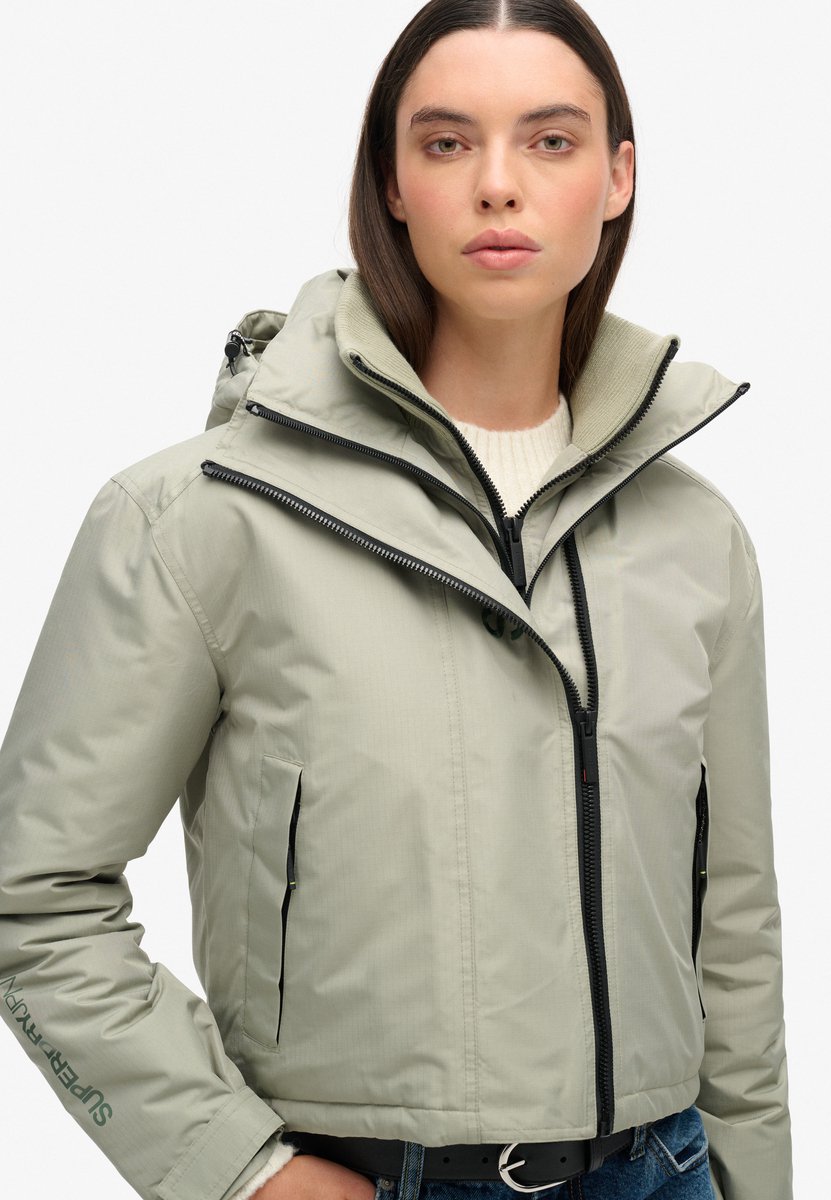 Superdry Windbreaker jas met capuchon en borduursel Dames Groen