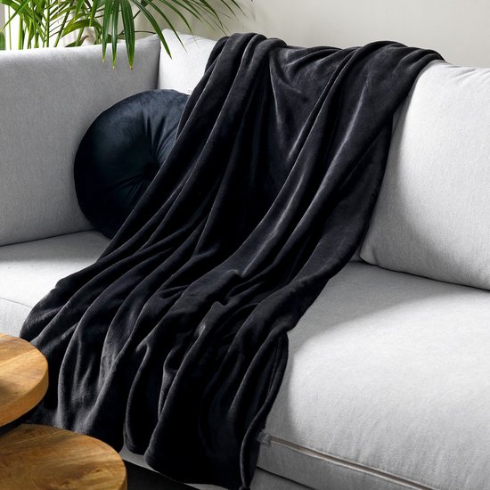 Dutch Decor - SIDNEY - plaid 140x180 cm - fleece deken - 100% gerecycled - Raven - zwart