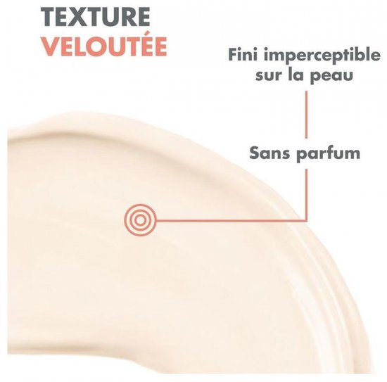 Zachte, fluweelzachte textuur van Avene crème, zonder parfum.
