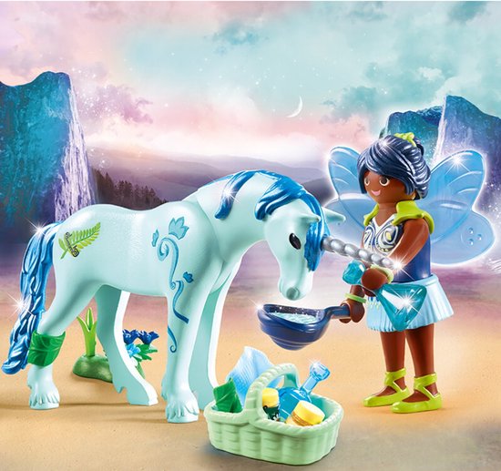 PLAYMOBIL Fairies Eenhoorn met helende fee - 70656
