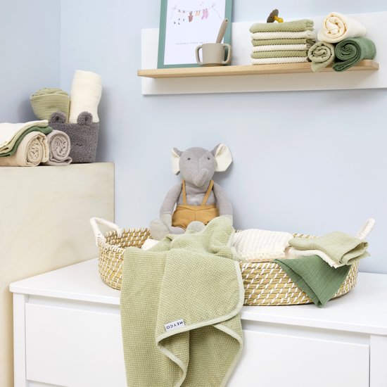 Meyco Baby Uni Monddoekjes - 3 Stuks - Pre-Washed Hydrofiel - 30 x 30 cm - Naturel/Soft Olive/Olive Green van Meyco — afbeelding 5