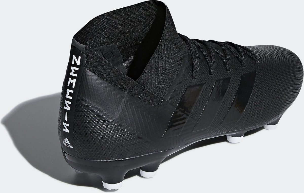 klif aanplakbiljet fictie adidas Nemeziz 18.3 Fg Voetbalschoenen Heren - Core Black/Core Black/Ftwr  White | bol.com