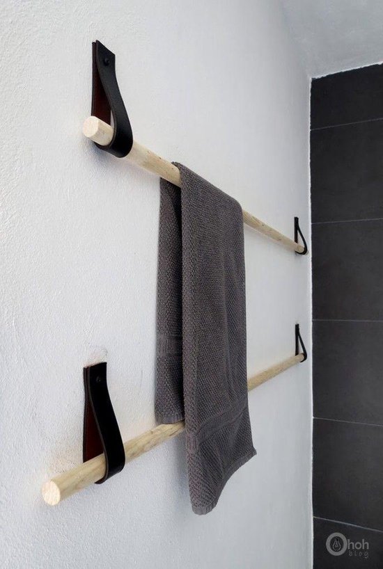 Leren handgrepen per stuk. Bruin Maat L 18X3cm Italiaans volnerf leder incl. stoere 26mm schroeven.