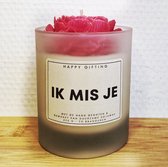 Ik mis je - Soja was geurkaars - Rode roos - Kaarsglas transparant - Kaneel geur - 250 gram - 50 branduren - Geurkaars - Kaars - Kaars met tekst - Soja was – Soy wax – Handgemaakt – Cadeau – Cinnamon - Geschenk – Duurzaam