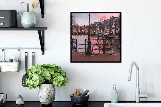 Affiche avec cadre Amsterdam au crépuscule - 40x40 cm