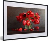 Fotolijst incl. Poster - Verwelkte en vervaagde rode tulpen - 60x40 cm - Posterlijst