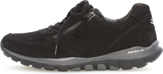 Zwarte Gabor dames sneaker, zijaanzicht met rits en 'sensitive' op de zool.