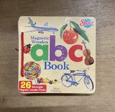 Magnetisch houten ABC boek van Shure - Engelse editie