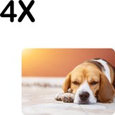 BWK Luxe Placemat - Liggende Beagle Puppy - Set van 4 Placemats - 35x25 cm - 2 mm dik Vinyl - Anti Slip - Afneembaar
