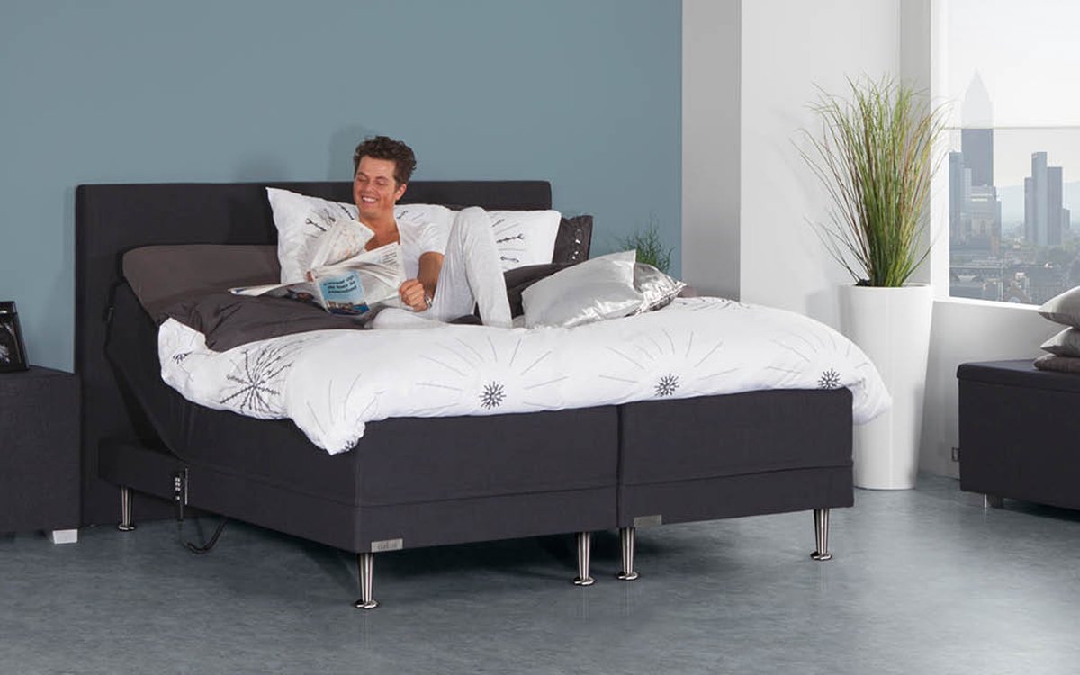 Boxspring 140x200 - Caresse Silver 4500 - Elektrisch - Meegestoffeerde Pocket Matrassen - Incl. 520 Topper - Urban Dark Grey