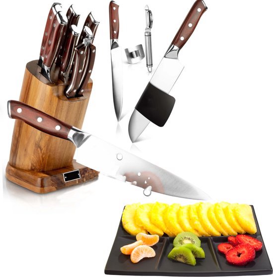 Een set van 4 keuken- of koksmessen met lederen roltas - Hout