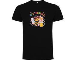 Zwart T-Shirt met “Bee Yourself - Zelfzorg“ Print Full Color Maat L