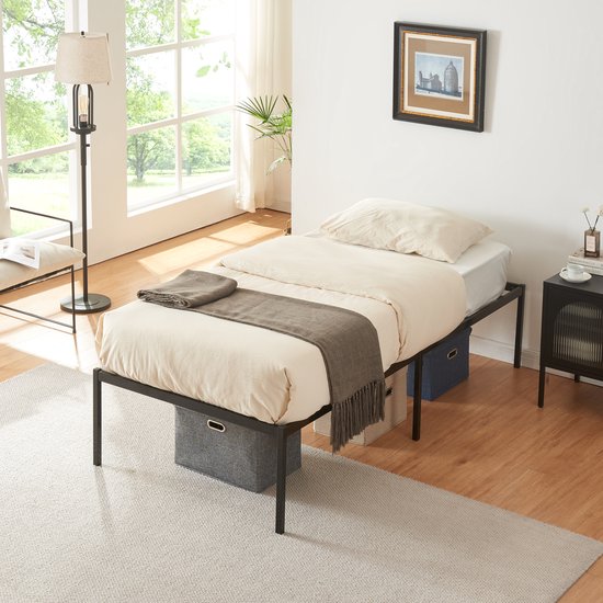 Metalen bed eenpersoonsbed Vårdö met bedbodem 90x200 cm zwart [en.casa]