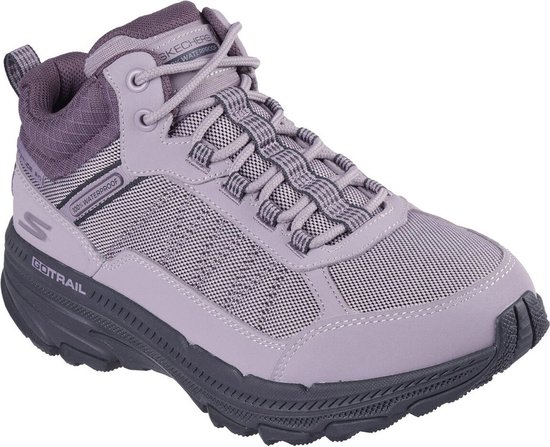 Paarse Skechers Go Run Trail Altitude 2.0 wandelschoen met veters, donkergrijze zool en '100% Waterproof' logo.