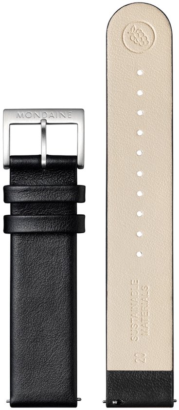 Zwarte leren horlogeband van Mondaine met zilverkleurige gesp. De binnenkant is beige met perforaties en de tekst 'SUSTAINABLE MATERIALS'.