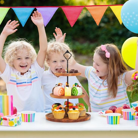 Generisch Stijlvol party-dinerjack met carnavalspatroon, modern