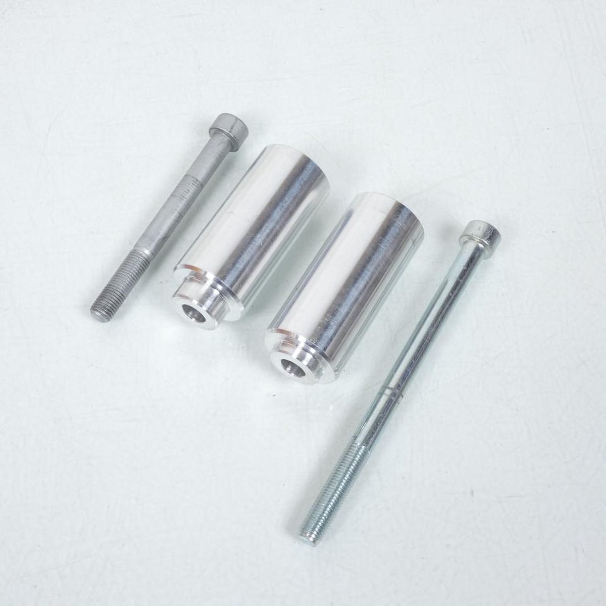 Kit fixation CRASH PADS BIHR pour moto Suzuki 650 SV 2003-06 TPSV650S_03 Argent