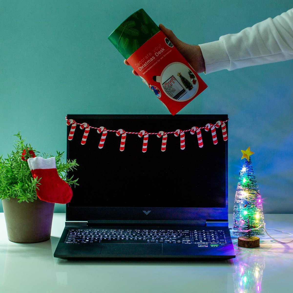 Bureau kerstversiering van Winkee