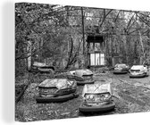 Canvas Schilderij Verlaten pretpark in Pripyat - zwart wit - 120x80 cm - Wanddecoratie