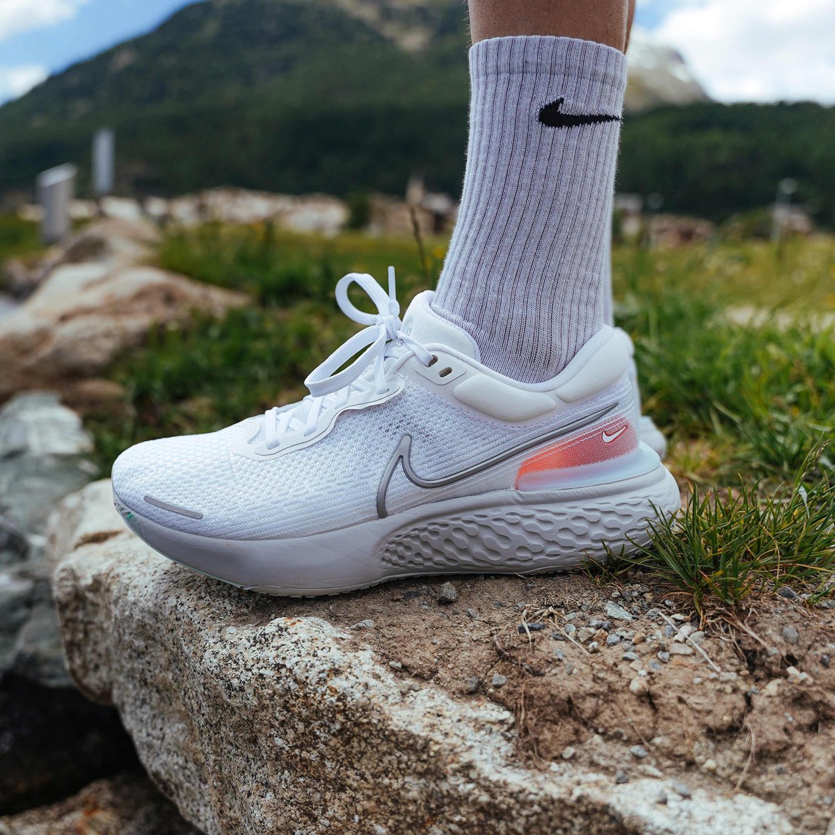 Running Nike ZoomX Invincible Run Flyknit Wit