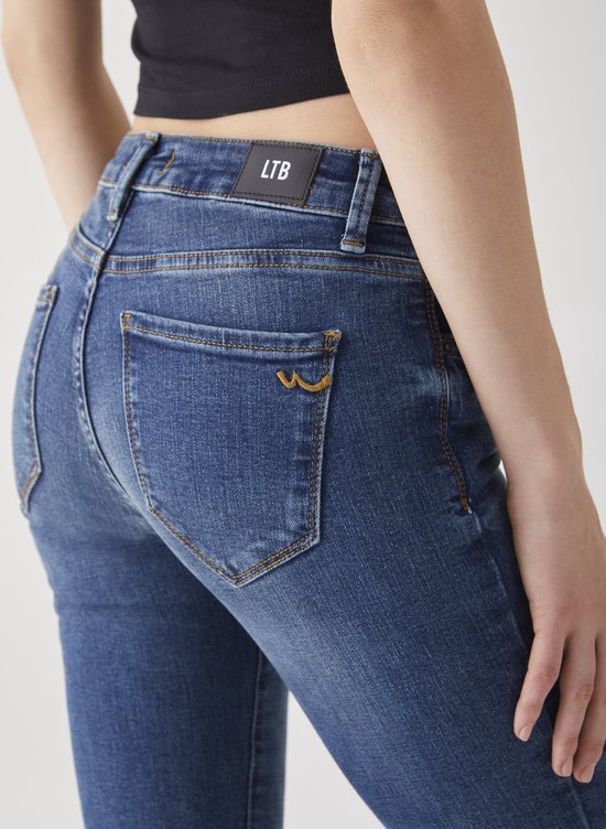 7 For All Mankind Roxanne mid waist slim fit cropped jeans in