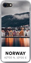 Geschikt voor iPhone 8 hoesje - Noorwegen - Scandinavië - Bergen - Winter - Siliconen Telefoonhoesje
