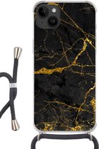 Geschikt voorApple Iphone 14 Plus - Crossbody Case - Marmer print - Goud - Zwart - Marmer printlook - Luxe - Glitter - Siliconen - Crossbody - Backcover met Koord - Telefoonhoesje met koord - Hoesje met touw