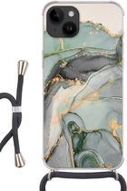 Geschikt voor Apple iPhone 14 - Crossbody Case - Goud - Marmer - Groen - luxe - Glitter - Marmerlook - Siliconen - Crossbody - Backcover met Koord - Telefoonhoesje met koord - Hoesje met touw