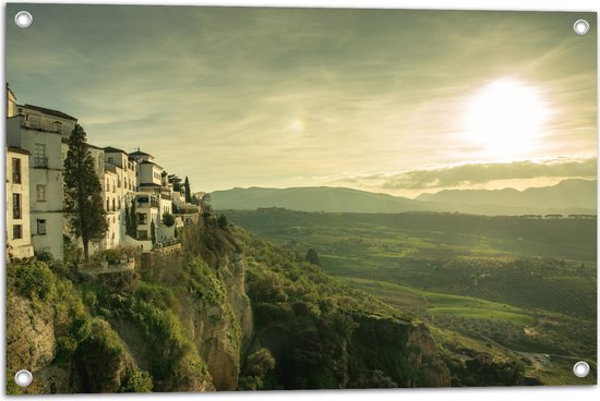 WallClassics - Tuinposter – Dorp aan de Rand van de Klif - 75x50 cm Foto op Tuinposter  (wanddecoratie voor buiten en binnen)