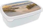 Broodtrommel Wit - Lunchbox - Brooddoos - Strand - Duin - Gras - Zonsondergang - Zee - 18x12x6 cm - Volwassenen