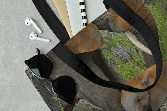 MuchoWow® Sac bandoulière - Sac de plage - Big Shopper - Sac shopping - Éléphant - Animaux - Sable - Nature - 45x45 cm - Sac en coton