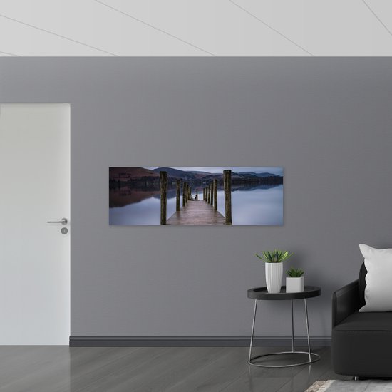 WallClassics - Drapeau - Plate-forme au-dessus de Water à Bald Mountains - 150x50 cm Photo sur drapeau en polyester