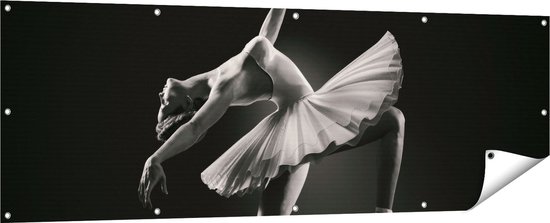 Gards Tuinposter Ballerina op Haar Tenen - Ballet - Zwart Wit - 180x60 cm - Tuindoek - Tuindecoratie - Wanddecoratie buiten - Tuinschilderij