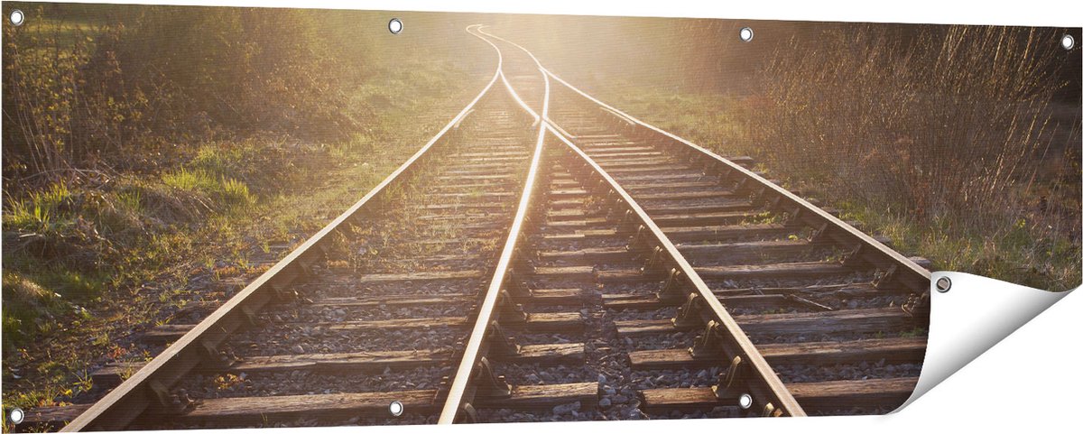 Gards Tuinposter Twee Kruisende Rails Spoorwegen - 150x50 cm - Tuindoek - Tuindecoratie - Wanddecoratie buiten - Tuinschilderij Multikleur
