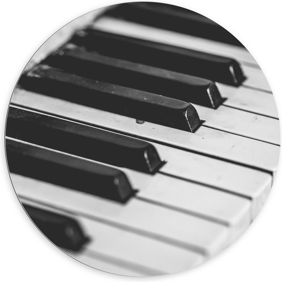 Dibond Muurcirkel - Close-up van Toetsen van een Piano (Zwart- wit) - 100x100 cm Foto op Aluminium Muurcirkel (met ophangsysteem)