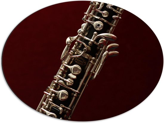 Dibond Ovaal - Deel van Zwart met Zilveren Hobo Blaas Instrument - 68x51 cm Foto op Ovaal (Met Ophangsysteem)