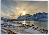 Acrylglas - Landschap bedekt door Sneeuw tijdens Zonsondergang - 40x30 cm Foto op Acrylglas (Met Ophangsysteem)